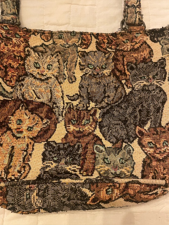American Vintage Handbags - Vintage kitty cat tapestry shoulder bag